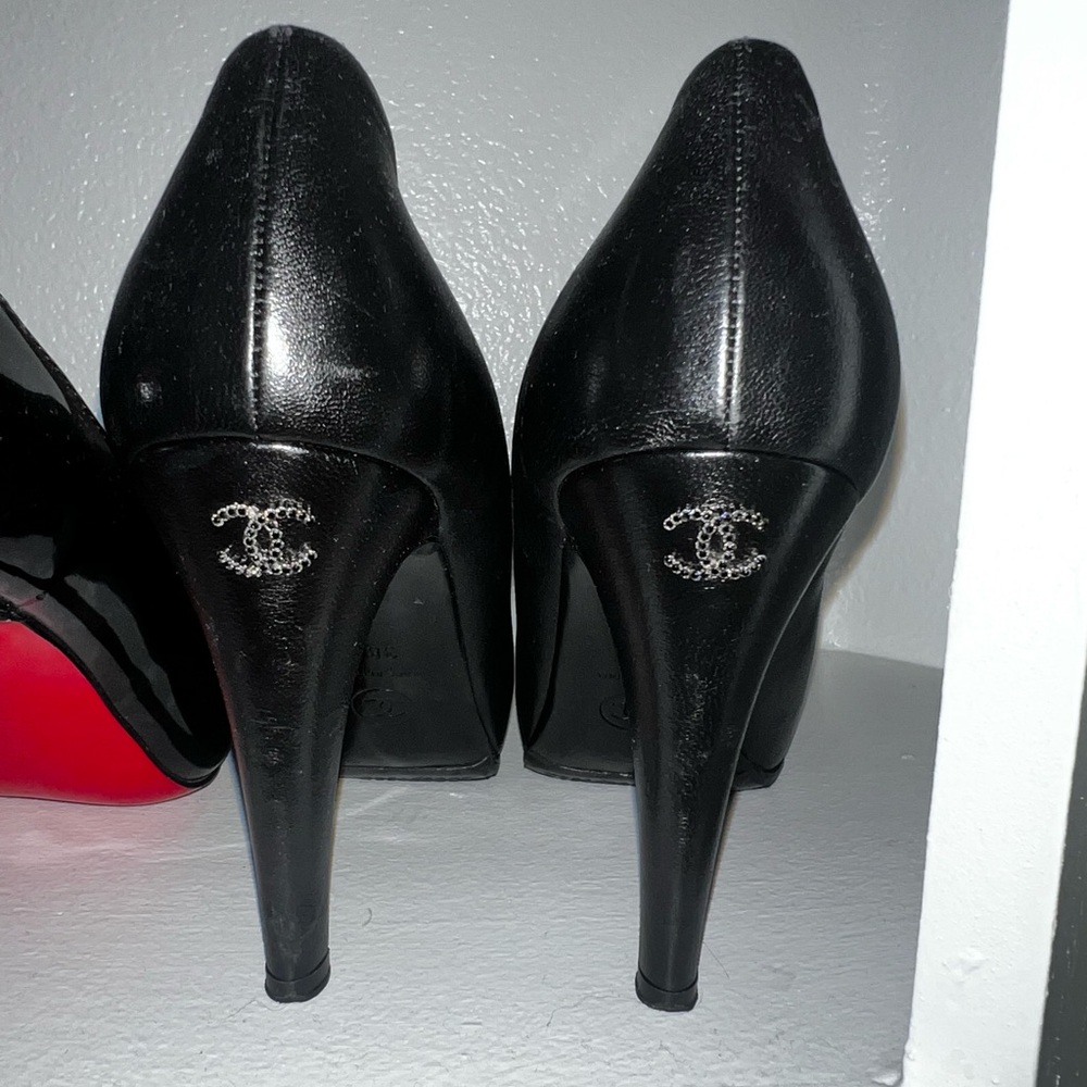 Chanel black platform CC heels - Picture 11 of 12